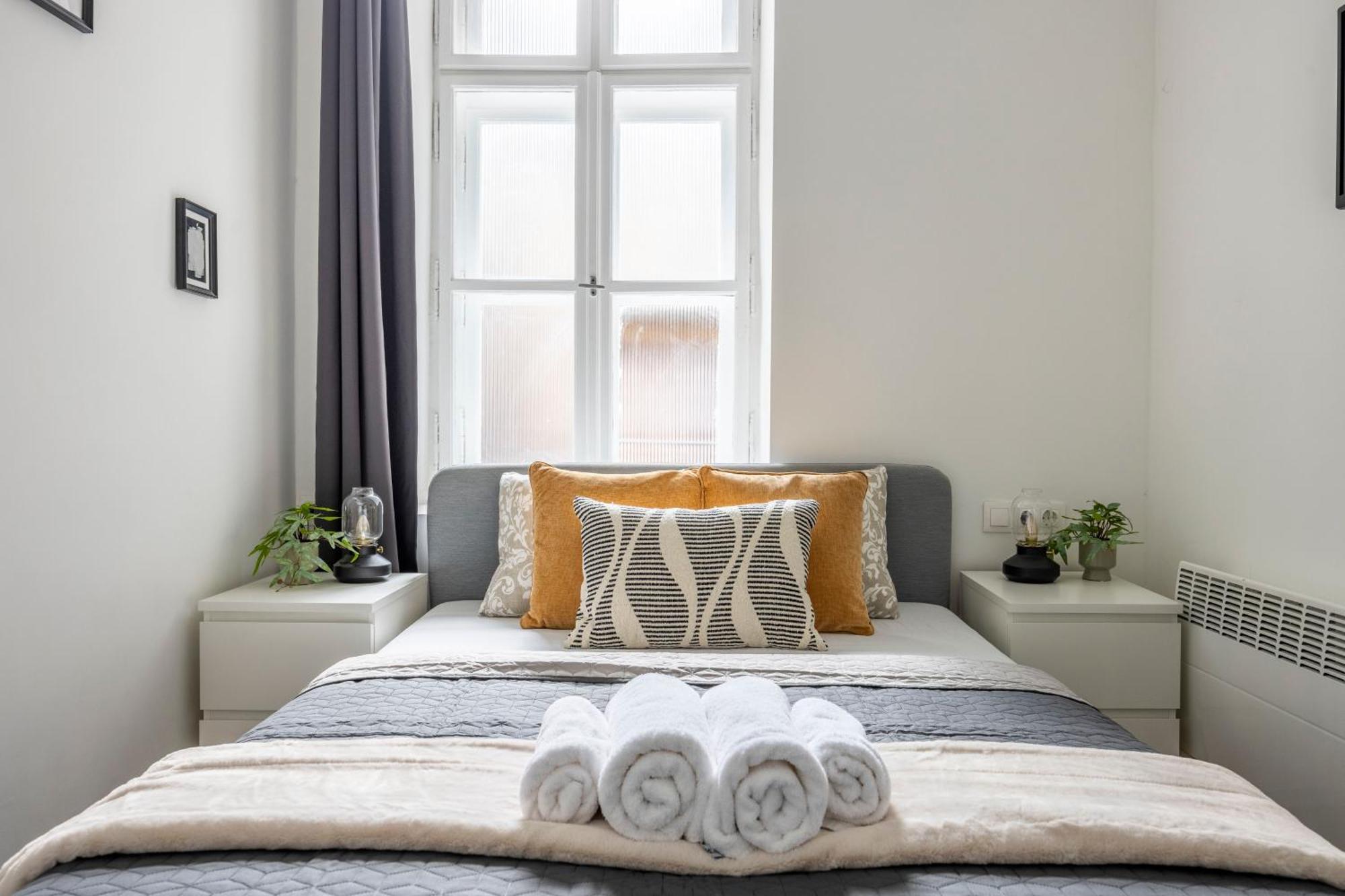 Charming & Cozy Central 1Bedrm Suites Budapest Eksteriør bilde